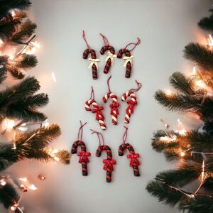 Silvestri Vintage set Candy Cane With a Bow 9
Total Christmas Ornament.